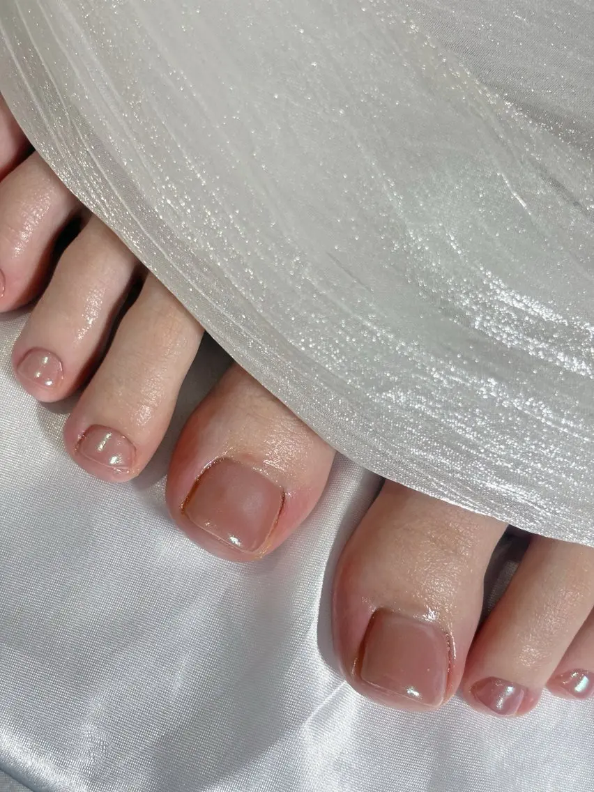 ネイル ミラーネイル ピンク フットネイル kaho  🧸🎀 RiLionのネイルデザイン
