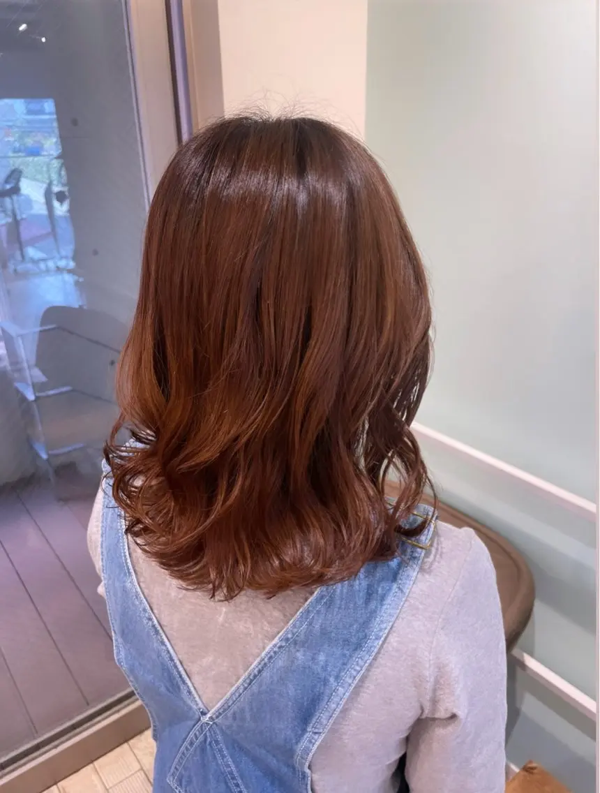 ミディアム パーマ ミディアムパーマ くびれヘア コテ巻き風パーマ カンノケンタのヘアスタイル