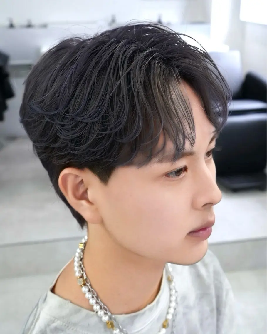 ショート パーマ メンズ ダウンパーマ フェザーパーマ メンズ韓国風 メンズパーマ 韓国風ヘア カット パーマ 島田 珠羽のヘアスタイル
