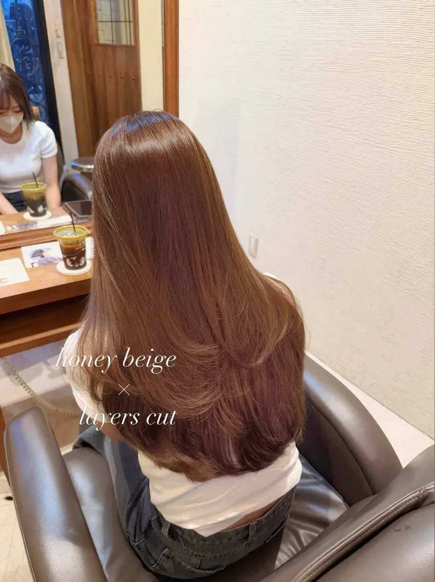ロング カラー ロングレイヤー ベージュカラー フォギーベージュ 韓国風ヘア レイヤーカット 艶カラー/メンズ パーマ/伊藤愛麻のヘアスタイル