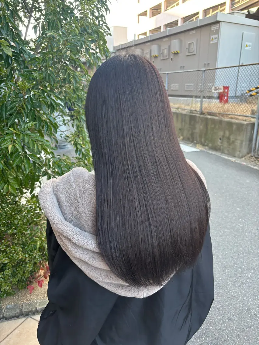 カラー ヘアカラー トリートメント しおり🍬 KOKORO🤍のヘアスタイル