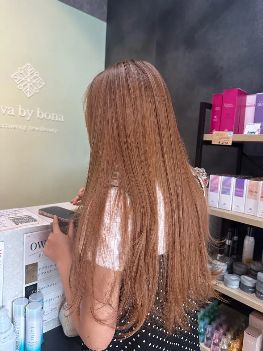 ロング ヘアカラー トリートメント 坂庭 美夢のヘアスタイル
