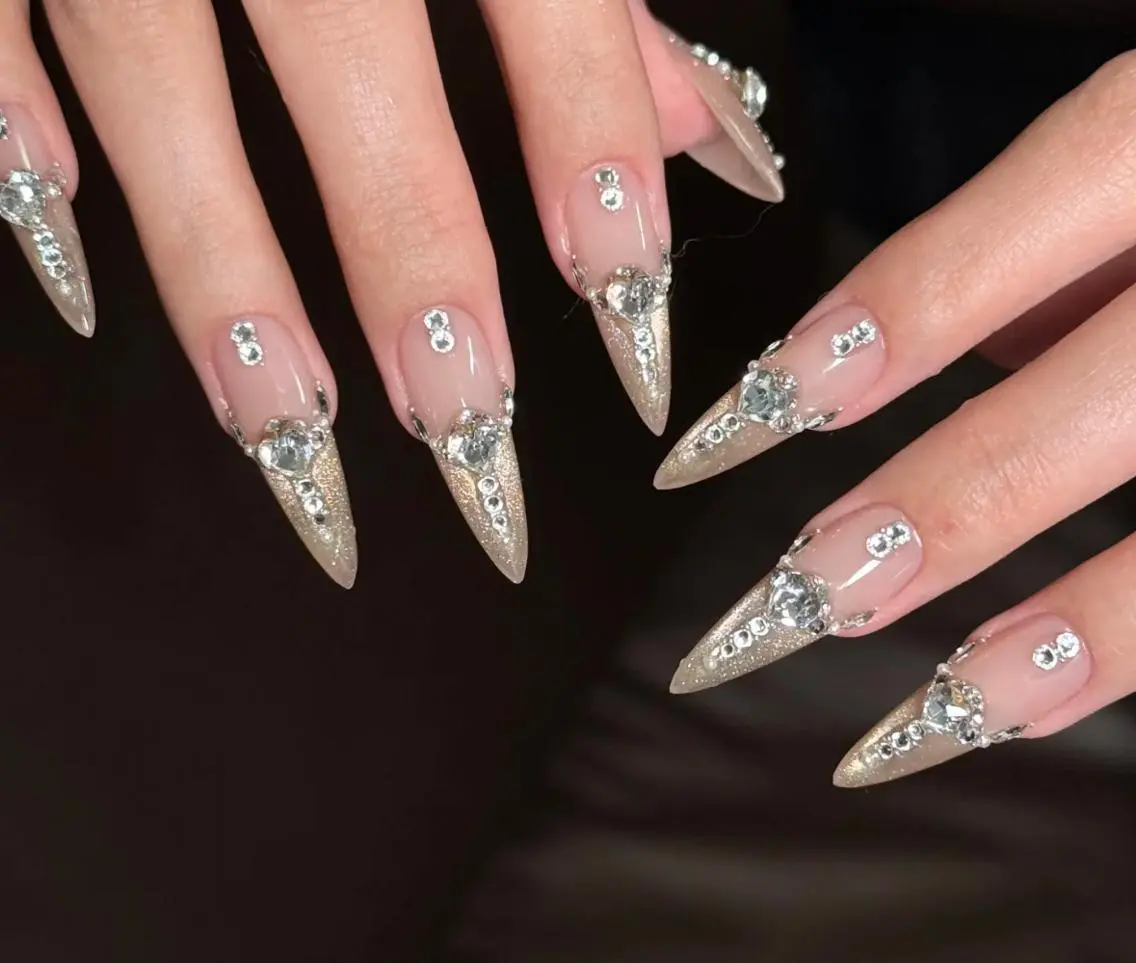 ネイル ハンドネイル ハンドケア 🍑 momo_nailのネイルデザイン