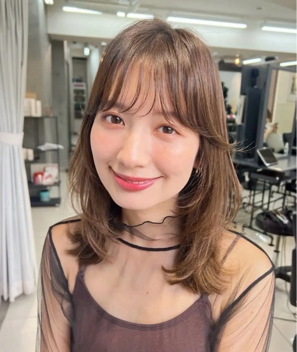 ミディアム カラー ヘアカラー 艶カラー🐳🫧 サヤカ 🐳のヘアスタイル