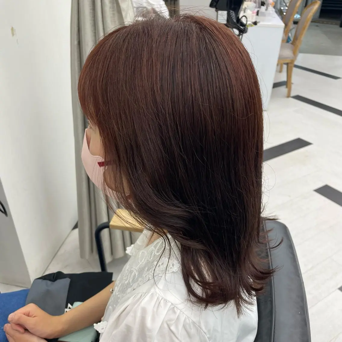 ショート カラー パーマ ヘアアレンジ メンズ キッズ ネイル マツエク・マツパ アイブロウ ブラウン mona/ ストレートスタイル✨のヘアスタイル