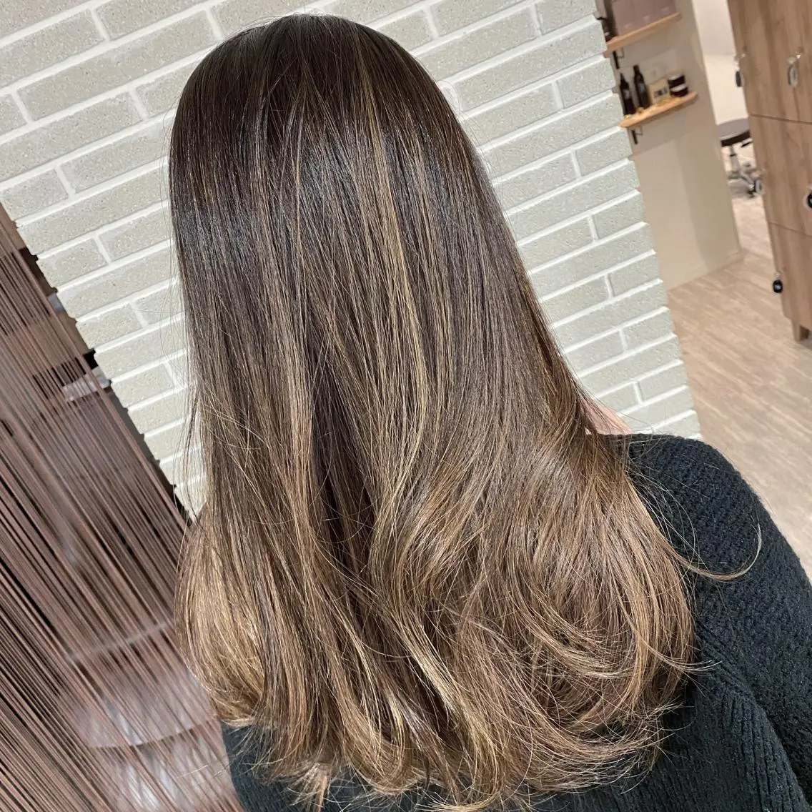 セミロング カラー 髪質改善カラー韓国風 レイヤーtudaのヘアスタイル