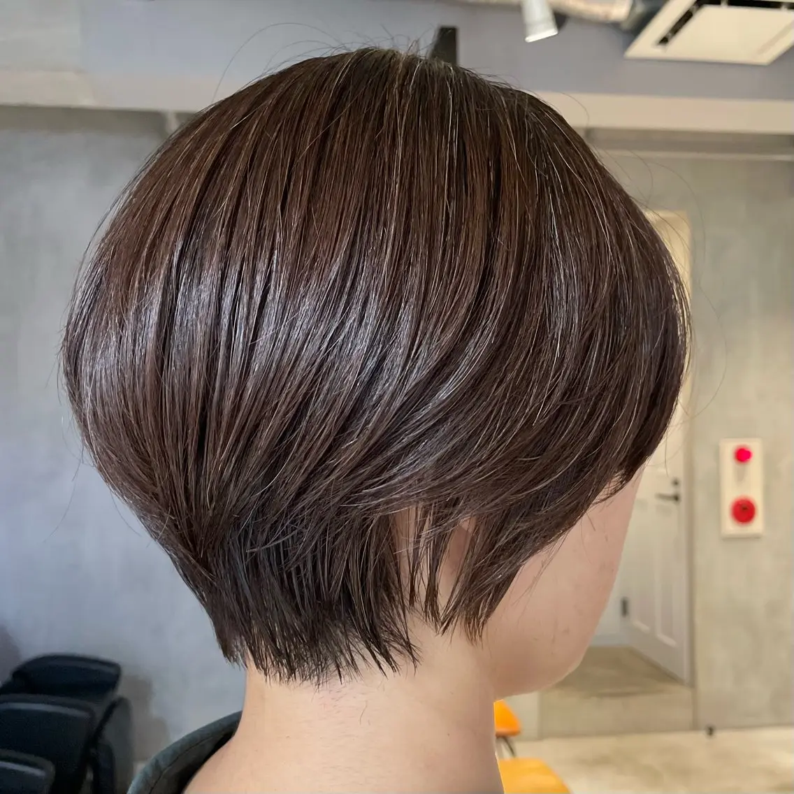 ショート カラー ブラウンカラー ひなた/elima 調布/暖色カラーのヘアスタイル