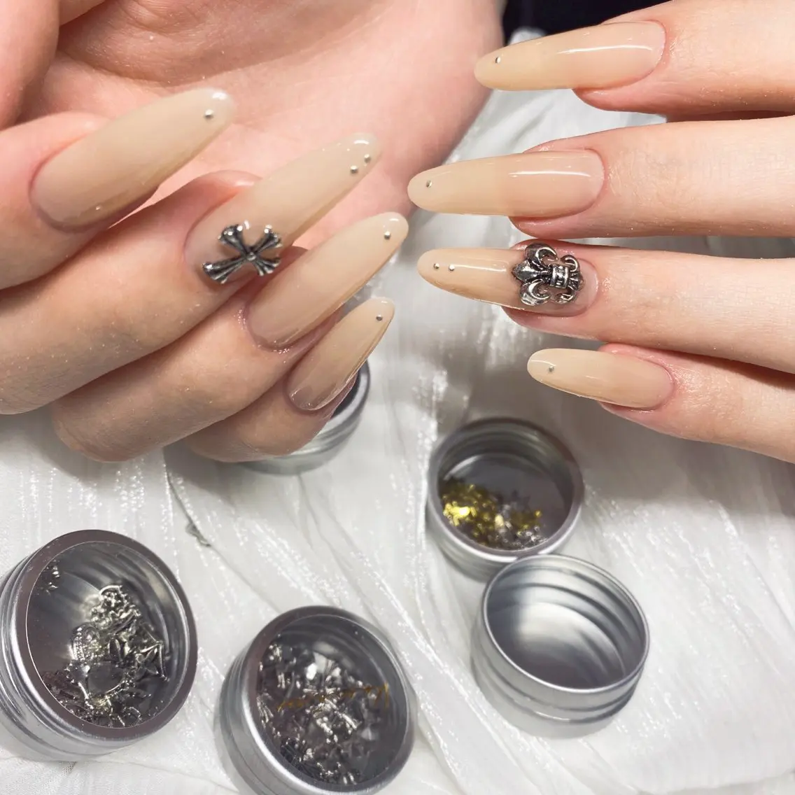 🎊🔥💅チップ長さだしワンカラーorラメグラ 2個パーツコース💰9800の写真