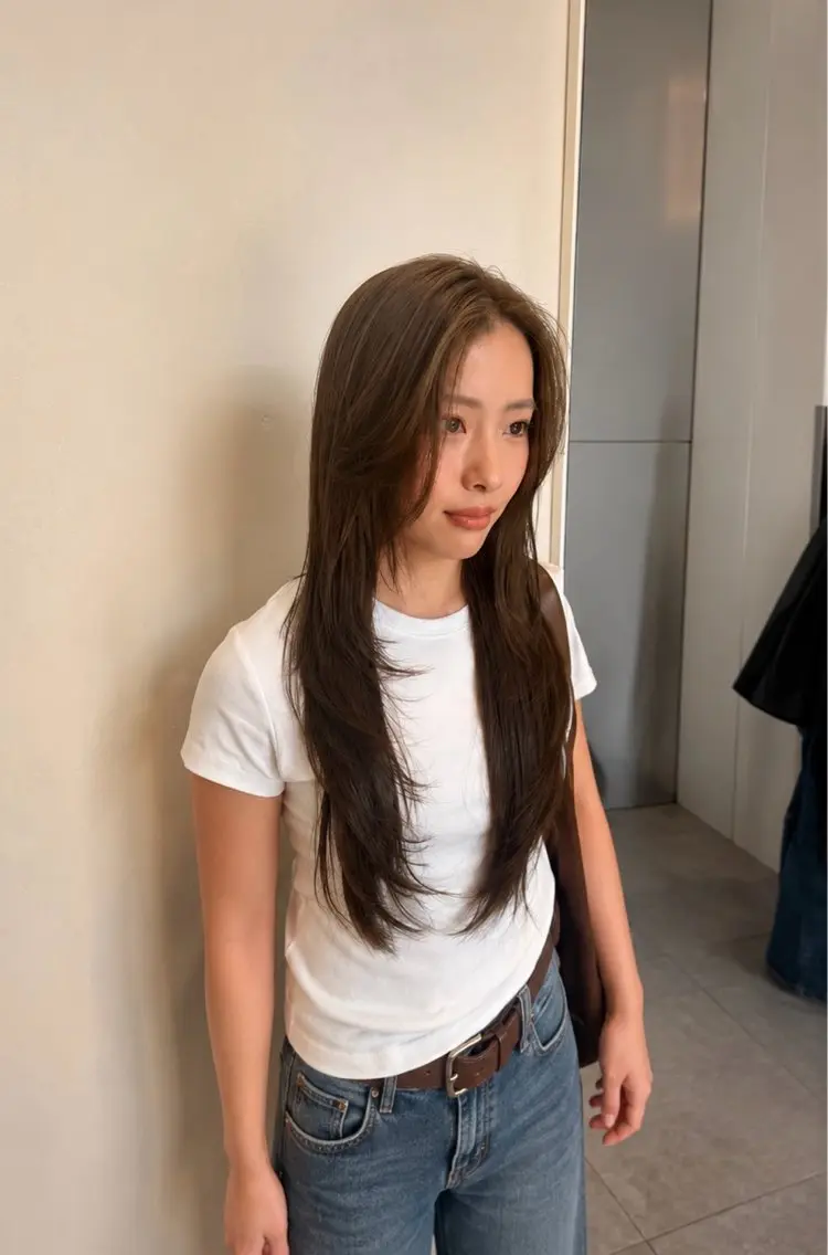 ロング カット ヘアカラー 八村 一花のヘアスタイル