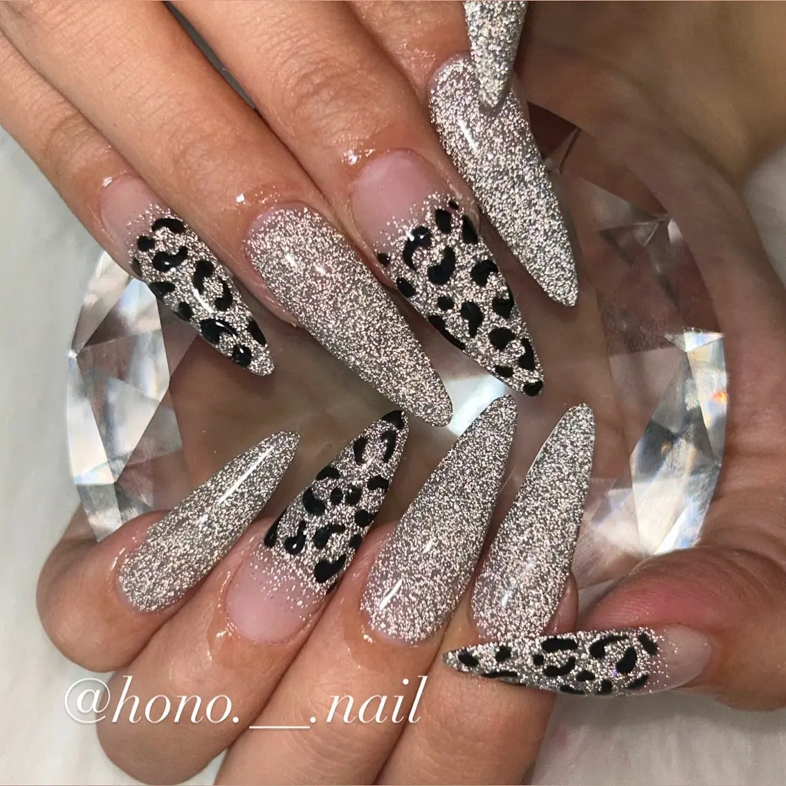 ネイル NailSalo AriuMのネイルデザイン