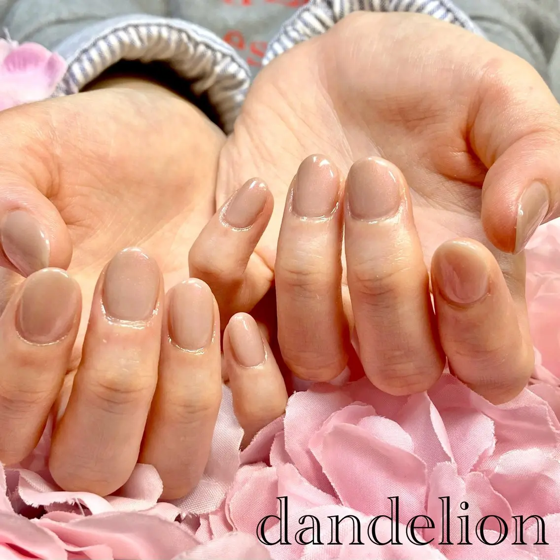ネイル ハンドネイル ハンドケア dandelion ダンデライオンのネイルデザイン