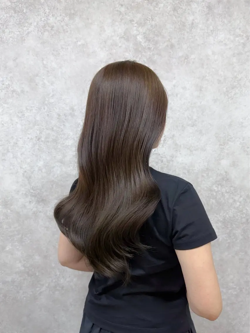 ロング カラー ベージュカラー オリーブベージュ カット ヘアカラー トリートメント 村田梨乃/ minim hairのヘアスタイル