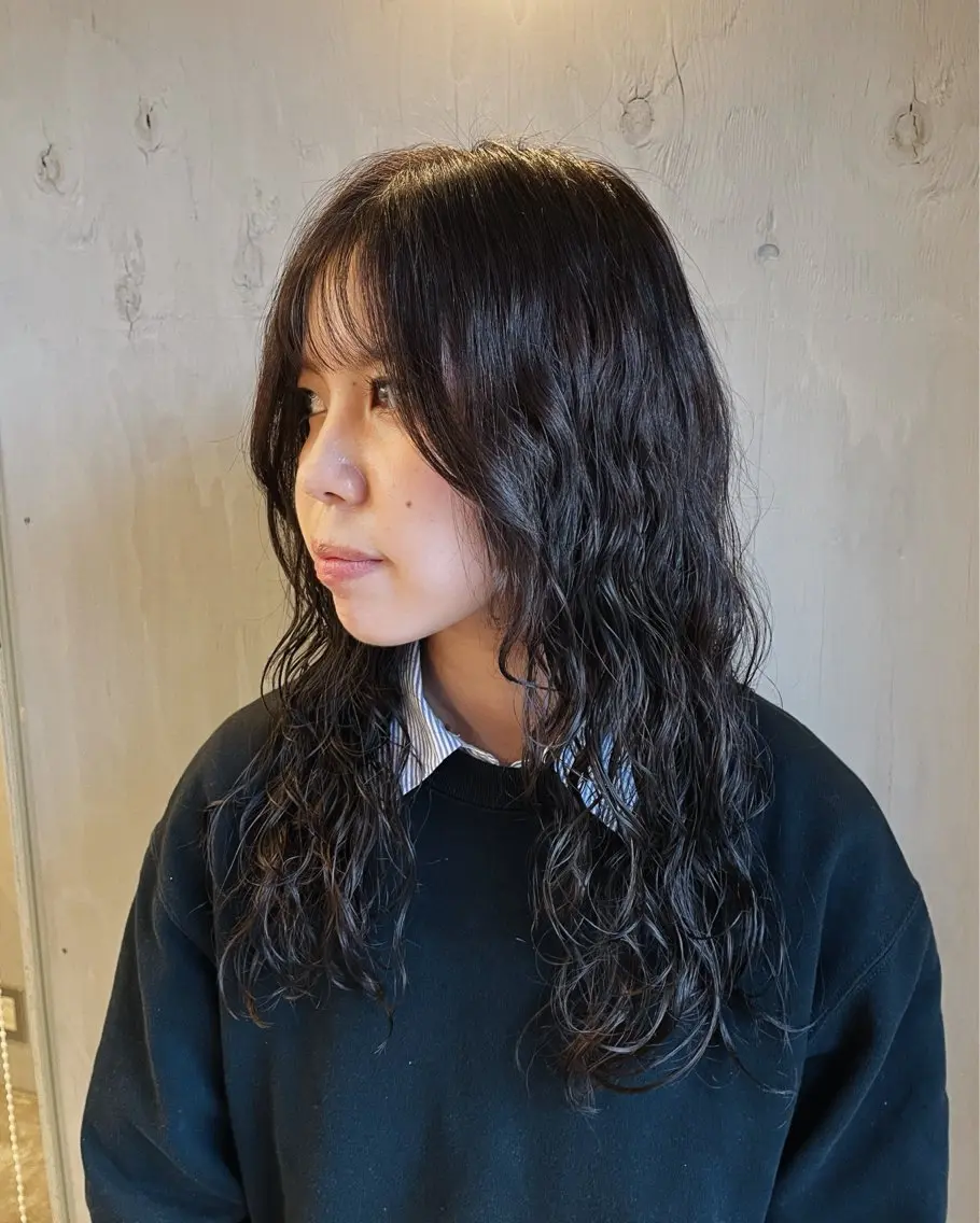 ロング パーマ ナチュラル＆ラフヘア 松尾 凌のヘアスタイル