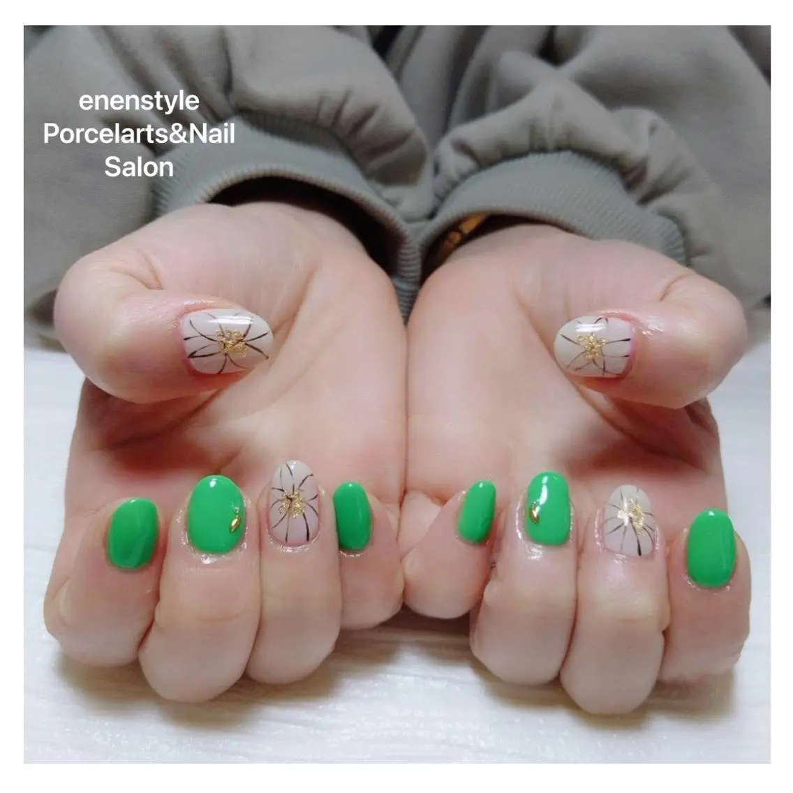 ミディアム ネイル ハンドネイル 🐾enen style 🐾のネイルデザイン