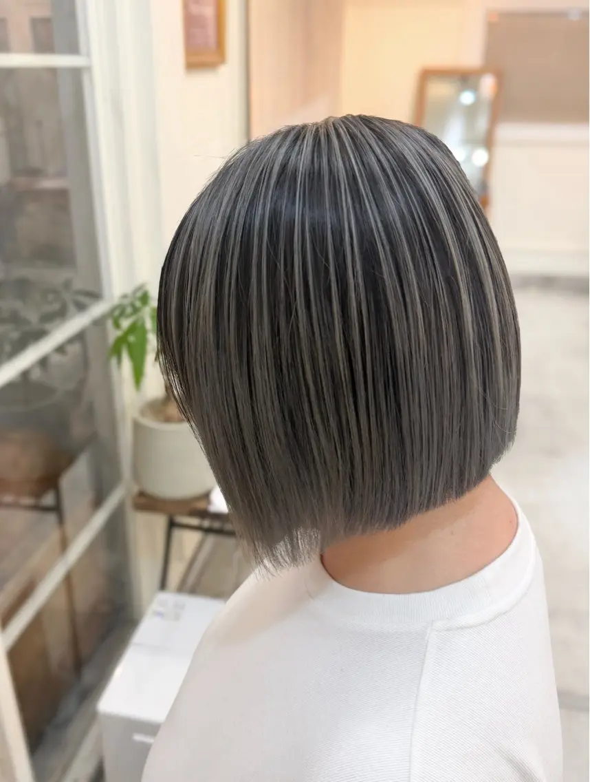 ミディアム ハイライト 髪質改善 レイヤーカット トリートメント メンズスタイル バレイヤージュ　齋藤のヘアスタイル