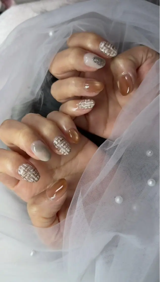 ネイル マグネットネイル ツイードネイル ハンドネイル Silk ＆.のネイルデザイン