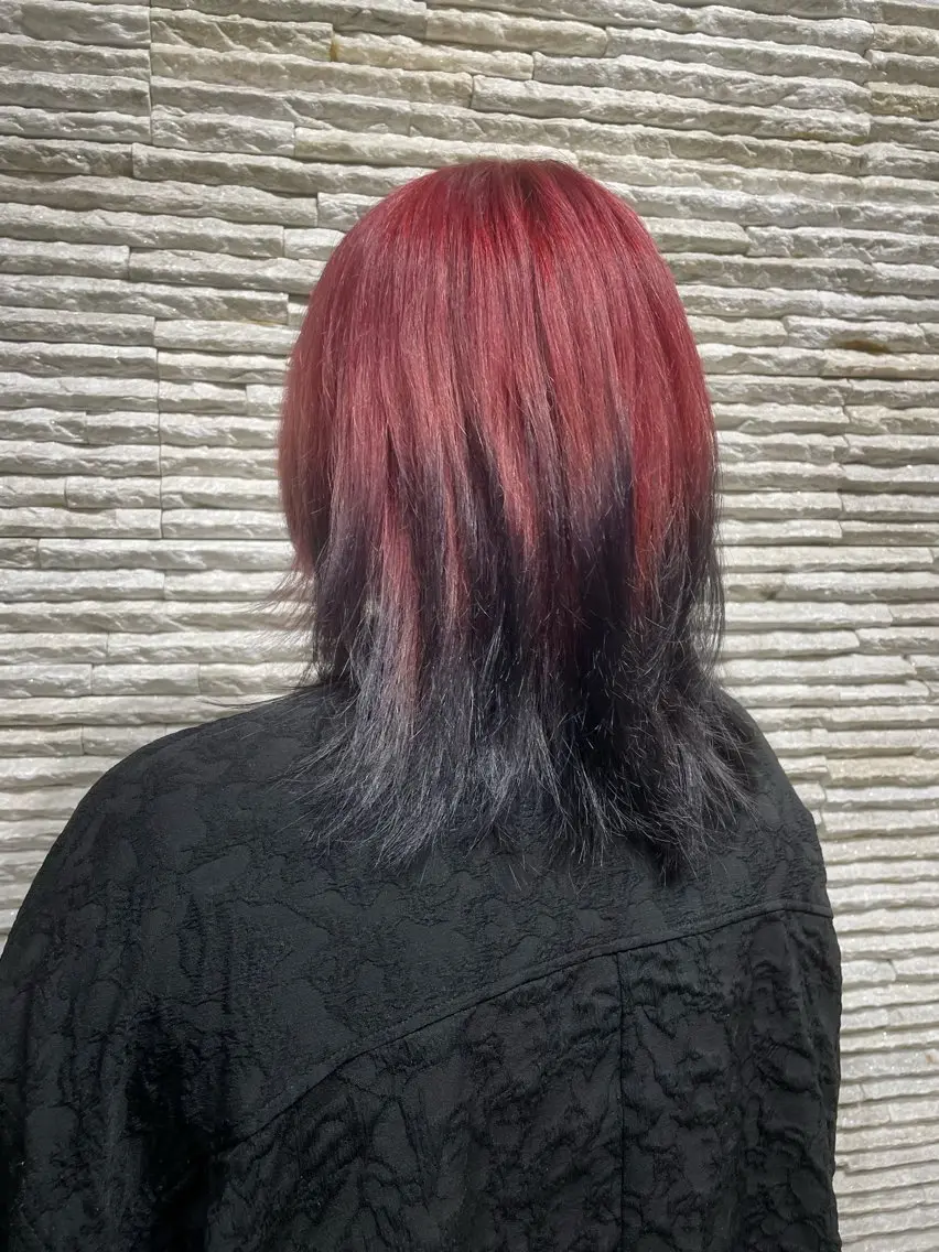 カラー 脇田 愛理のヘアスタイル