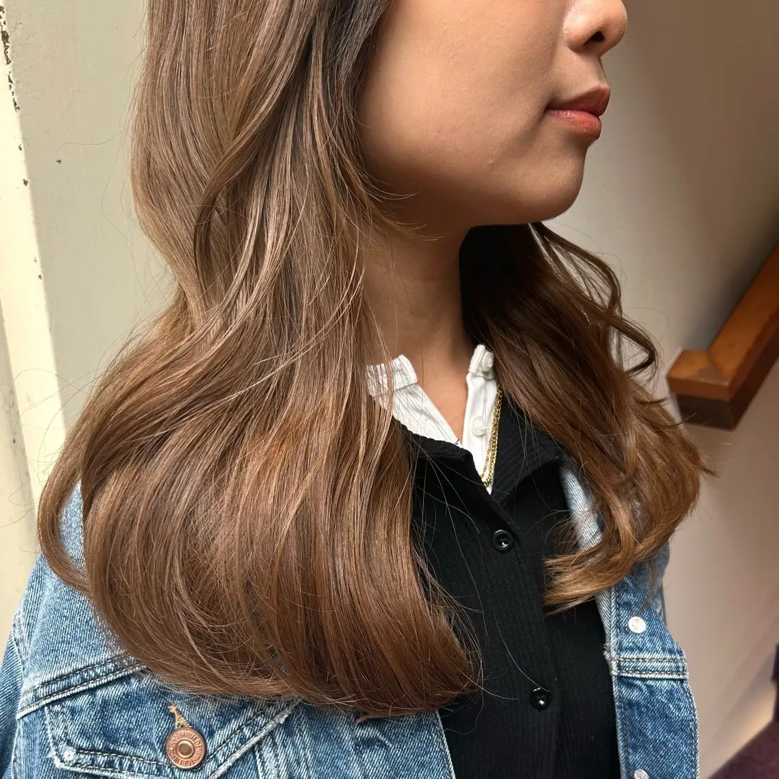 セミロング レイヤーカット 大久保 たまきのヘアスタイル