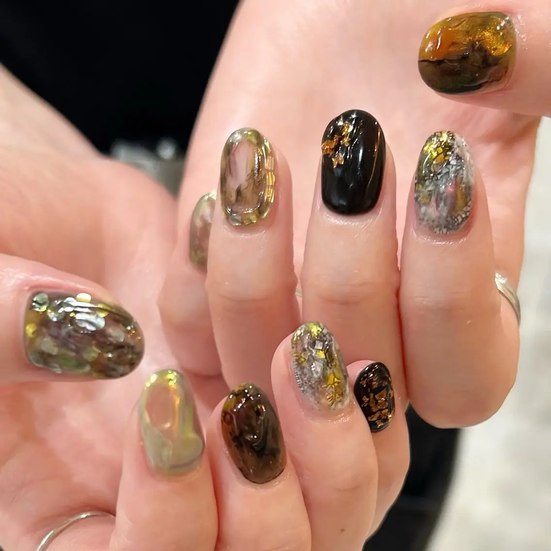 ネイル ジェルネイル ミラーネイル ニュアンスネイル パラジェル ハンドネイル shio ♡ 4、7日空きありのネイルデザイン