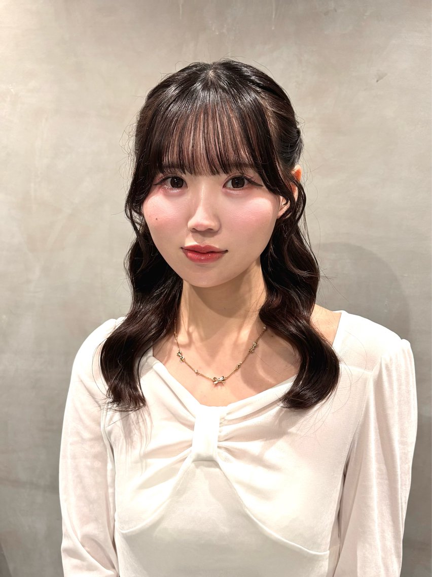 ヘアアレンジ ハーフアップ ヘアセット 🤍艶モテカラー♡ ブラウン🤍Rimiのヘアスタイル