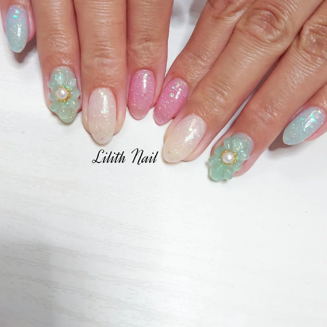 ネイル ブルー クリアネイル グリーン ピンク パープル ハンドネイル Lilith Nailのネイルデザイン