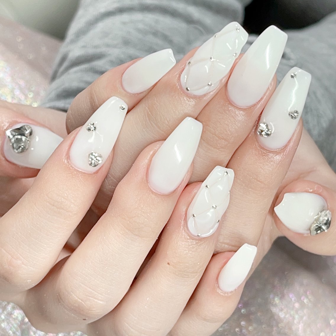 ネイル ハンドネイル Queens テイのネイルデザイン