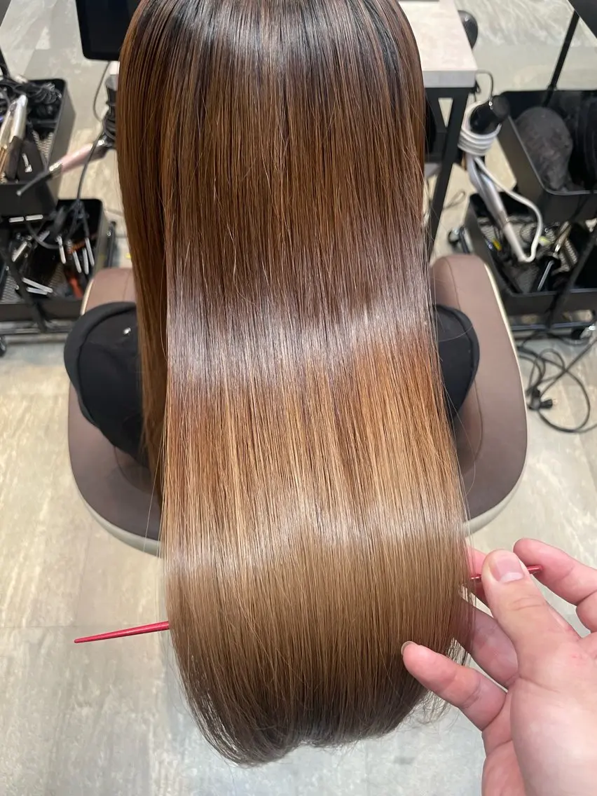 ロング カラー 廣瀬 直幸のヘアスタイル