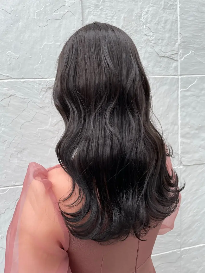 ロング カラー ダークグレー 高尾亮輔/ ボブ特化美容師のヘアスタイル
