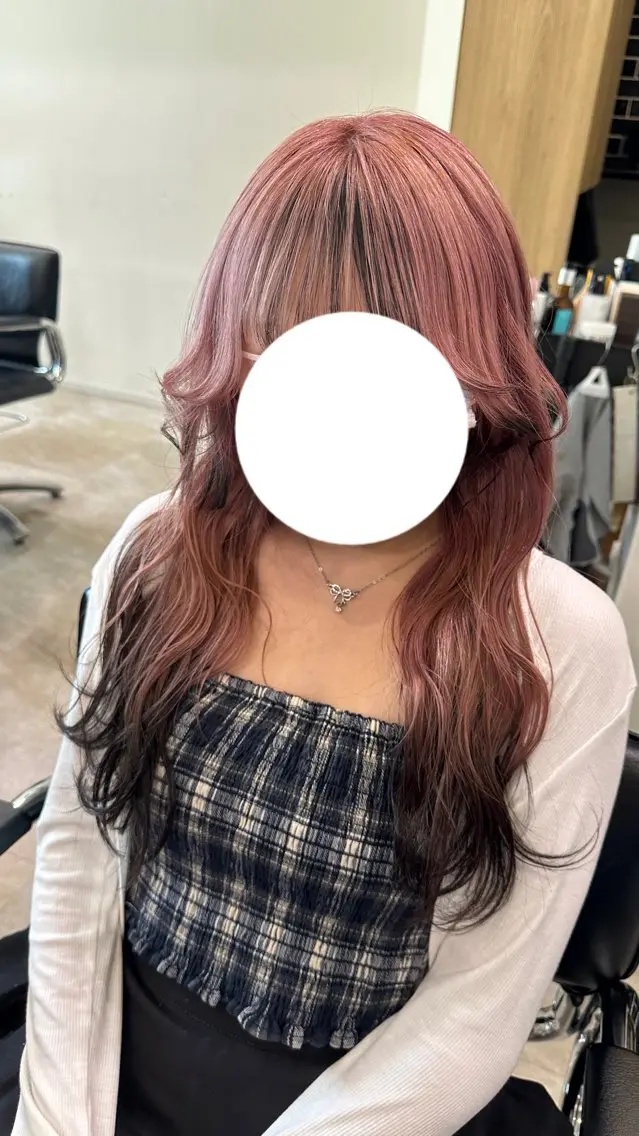 ロング カラー ヘアアレンジ 黒髪 ピンクカラー 顔周りカット 伊藤 旭華のヘアスタイル