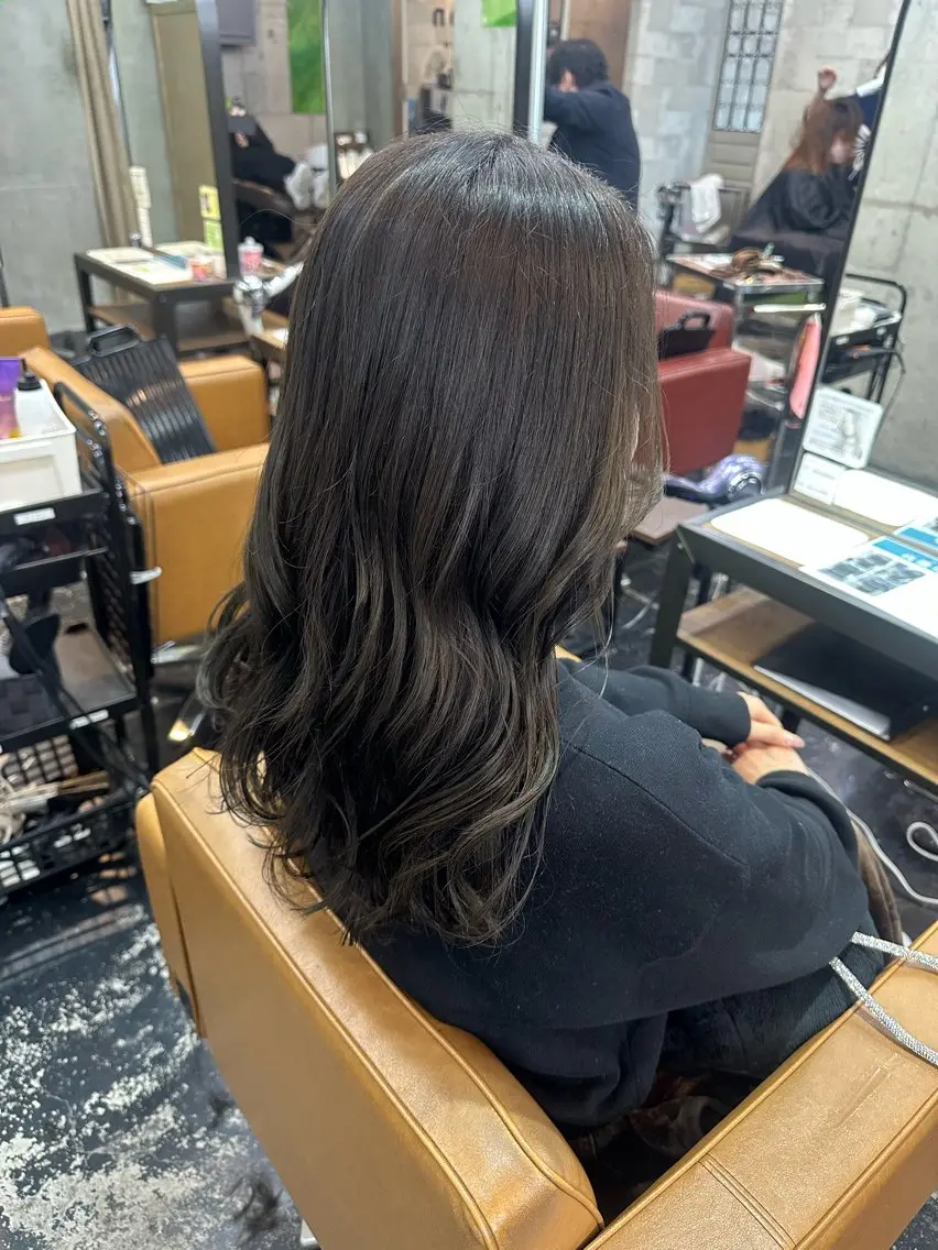 ロング 保井 実奈美のヘアスタイル
