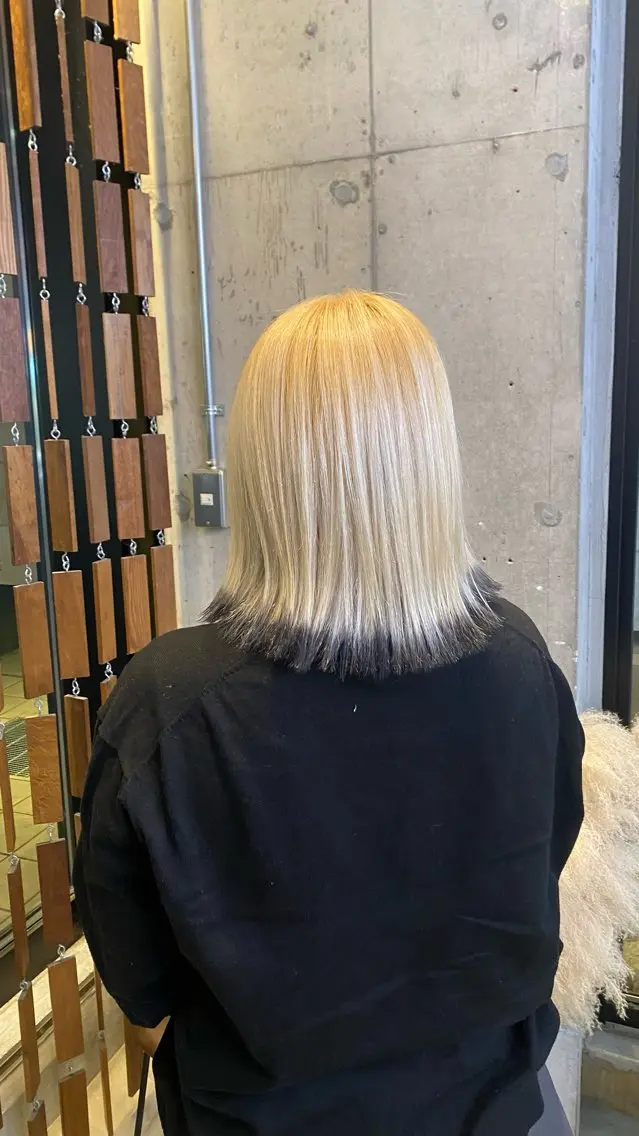 カラー 切りっぱなしボブ ボブ ヘアカラー 佐々木 彩乃のヘアスタイル