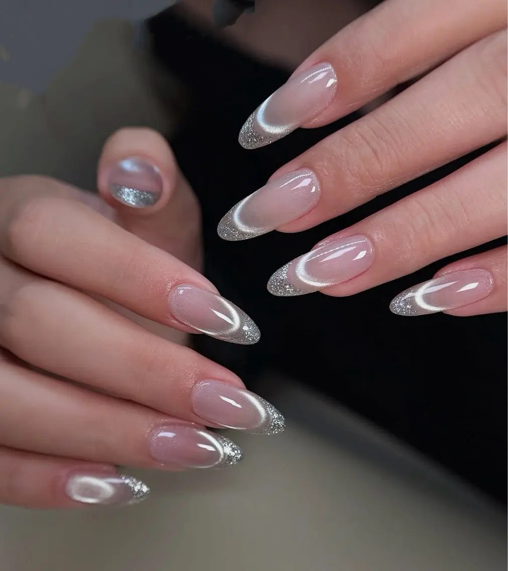ネイル アートネイル ボルドー フレンチネイル ジェルネイル 氷ネイル・うるうるネイル ハンドネイル Julie Nail Hinのネイルデザイン