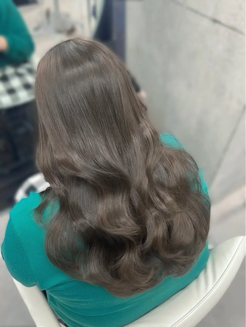 ロング カラー ヘアカラー トリートメント ヘアセット ゆうさ ❥ ボブ 美髪矯正.⋆𝜗𝜚のヘアスタイル