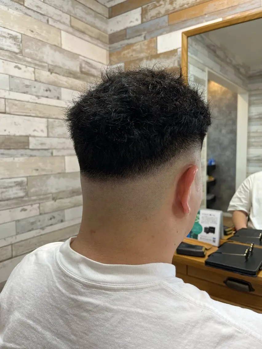 メンズ フェードカット スキンフェード 渡邉 三香子のヘアスタイル