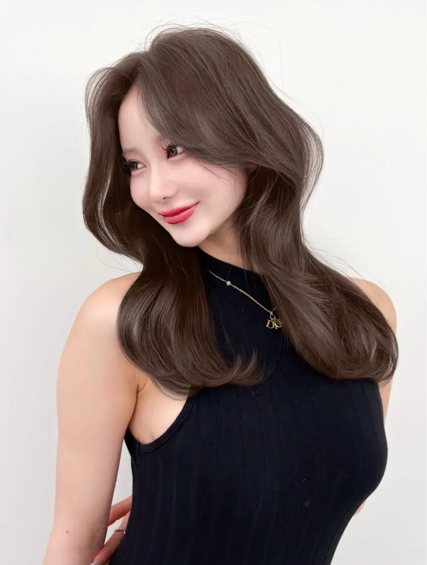 セミロング カラー 小顔カット カット ヘアカラー トリートメント 韓国ヘア/レイヤー/ 顔まわり足立遥奈のヘアスタイル