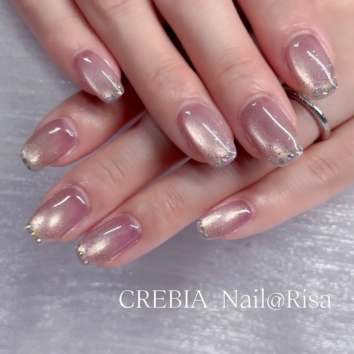 ネイル オーロラネイル フラッシュネイル グラデーション マグネットネイル 持ち込み ハンドネイル CREBIA Nailのネイルデザイン