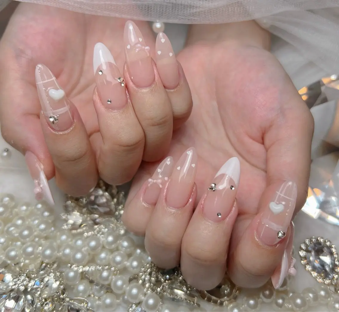 ネイル アートネイル オーロラネイル チークネイル 長さ出し フットネイル Miya _nailのネイルデザイン