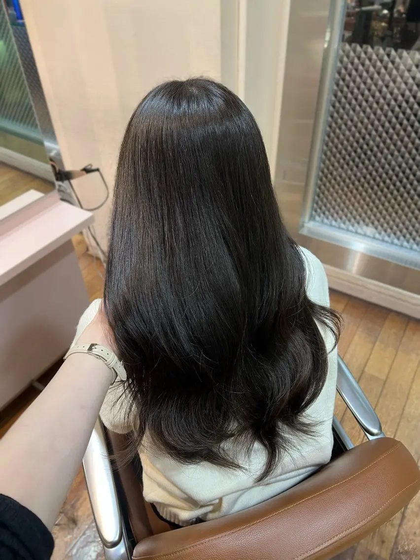 ロング カラー 透明感カラー くびれヘア 顔まわりレイヤー 顔周りカット 髪質改善 ヘアカラー 'AXIS 栄 Konomiのヘアスタイル