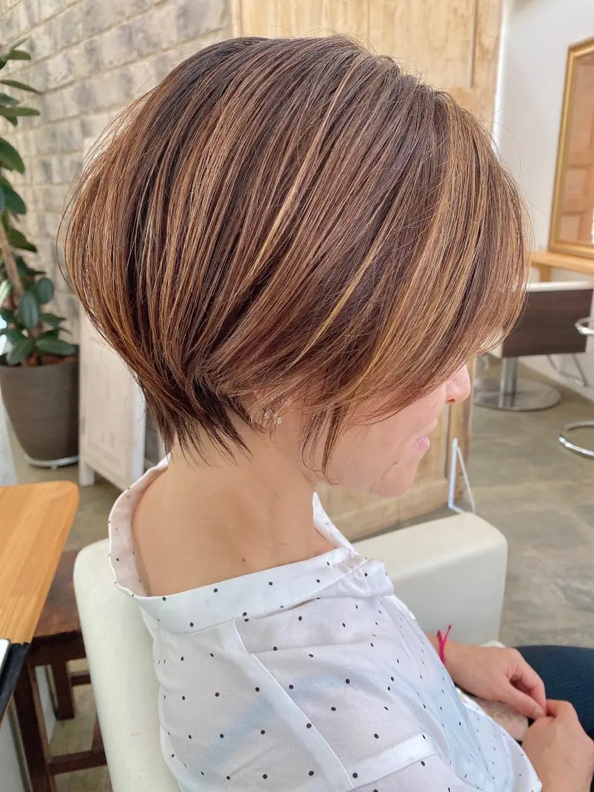 ショート ミセス ショートヘア くせ毛×ショート 上岡勇祐のヘアスタイル