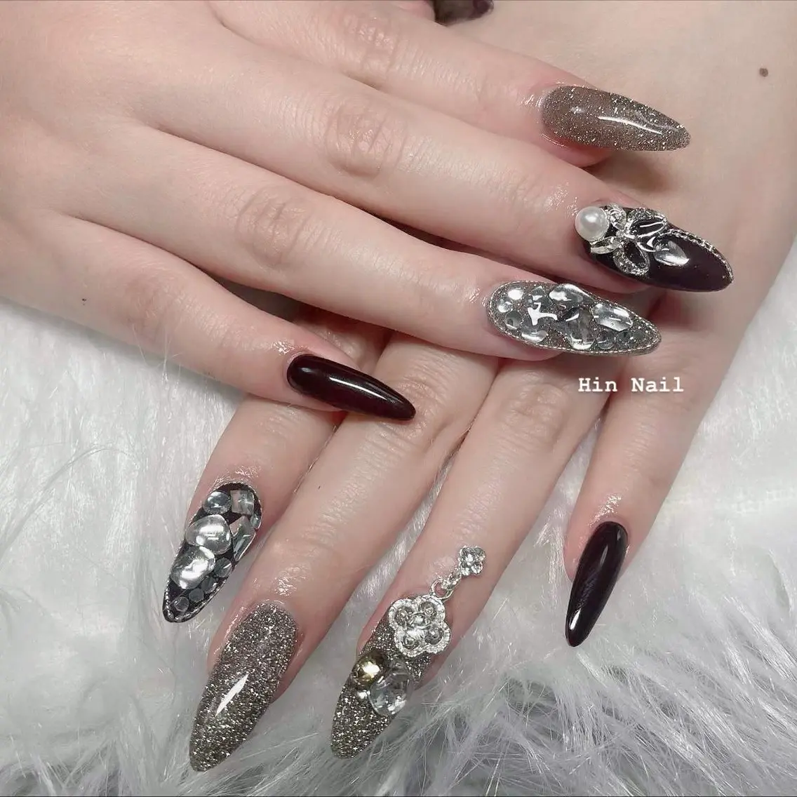 ネイル ハンドネイル HIN NAILのネイルデザイン