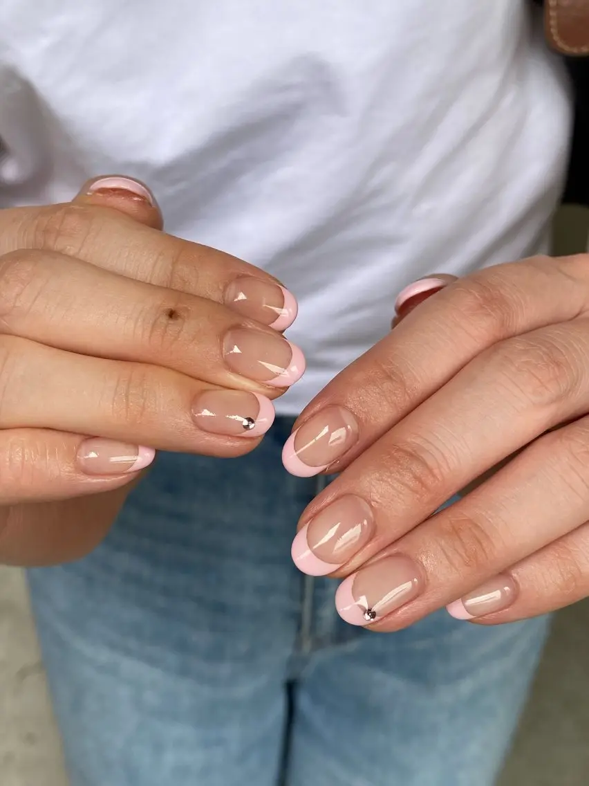 ネイル クリアネイル フレンチネイル ストーンネイル ハンドネイル nail salon suiのネイルデザイン