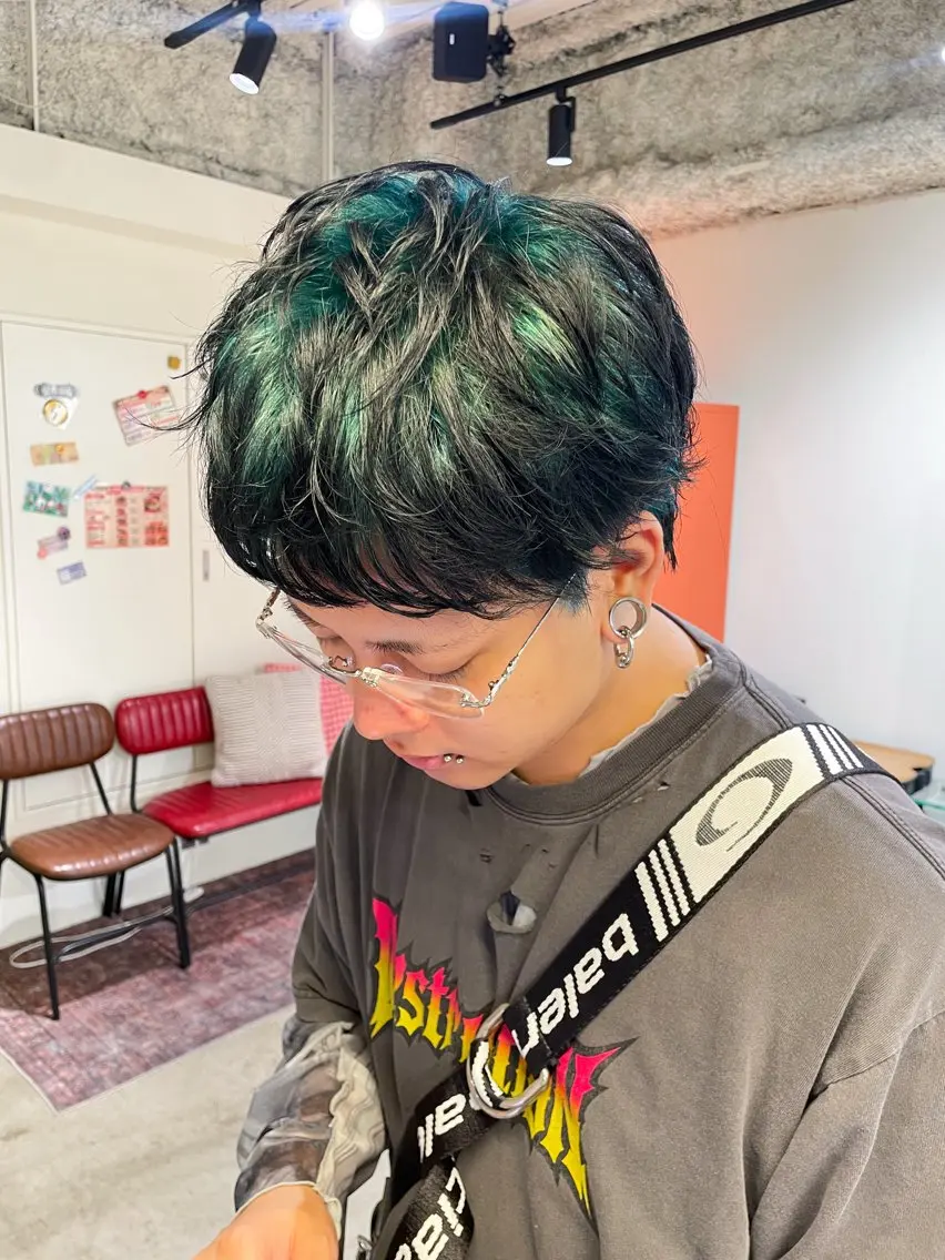 ショート カラー メンズ カット ヘアカラー トリートメント さと ちはるのヘアスタイル