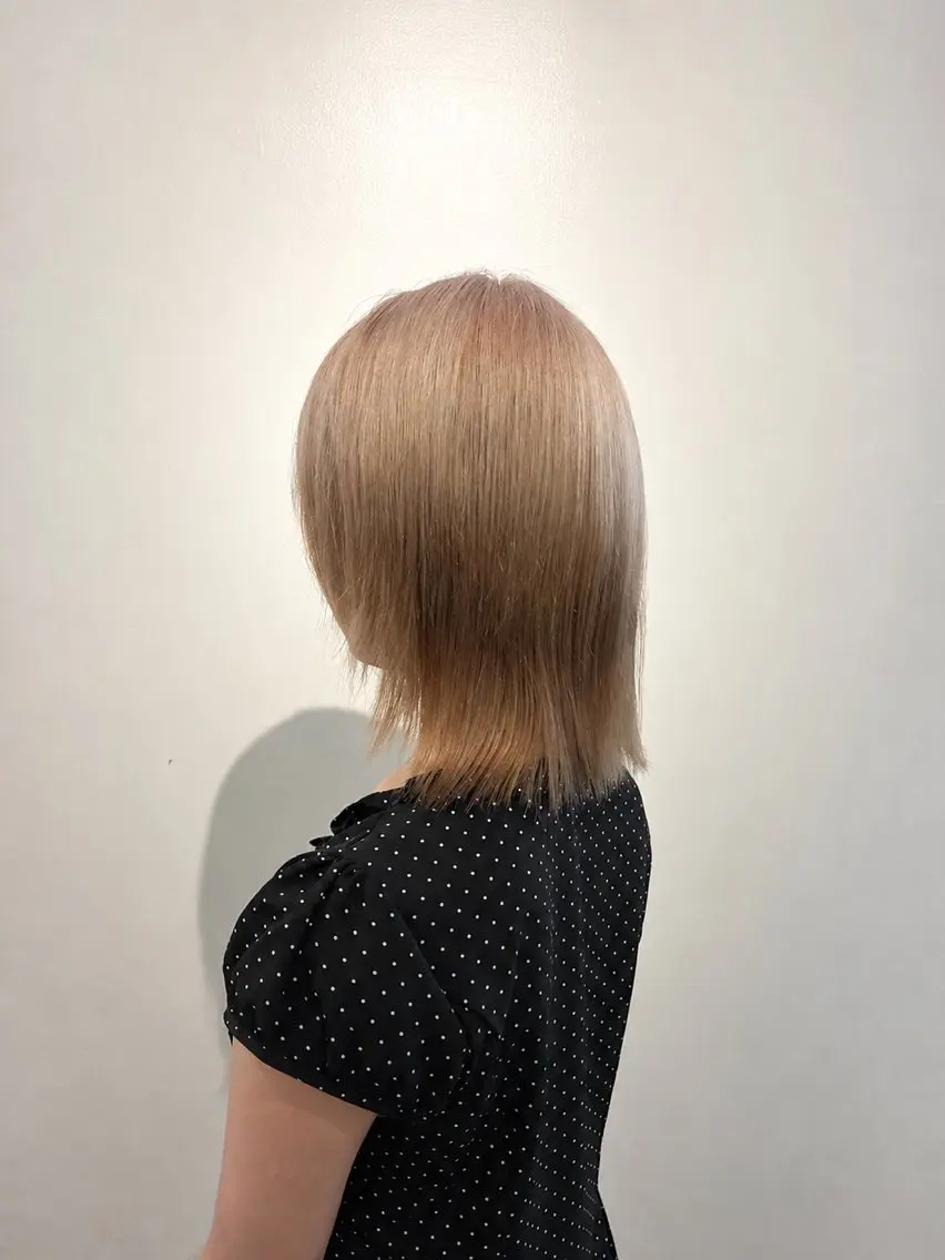 カラー フルカワ リナのヘアスタイル