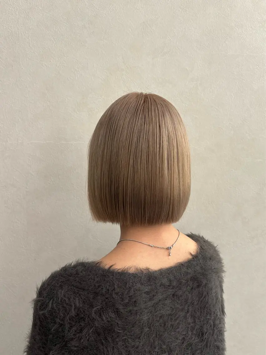 ショート カラー 切りっぱなしボブ ベージュカラー ミルクティーベージュ ボブ カット ヘアカラー トリートメント ショート/ボブ/ 透明感カラー🌿神永のヘアスタイル