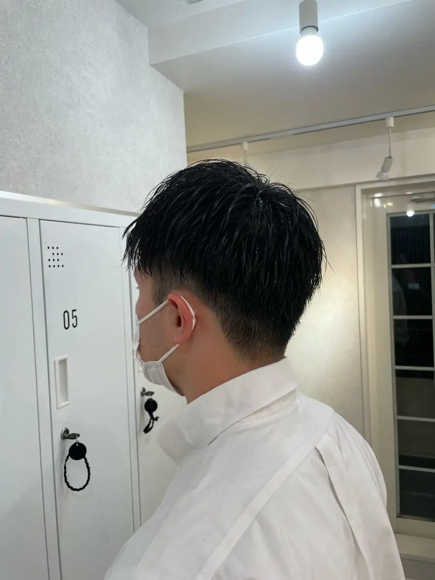 ショート メンズ アップバング 刈り上げ 植原 遥夏のヘアスタイル