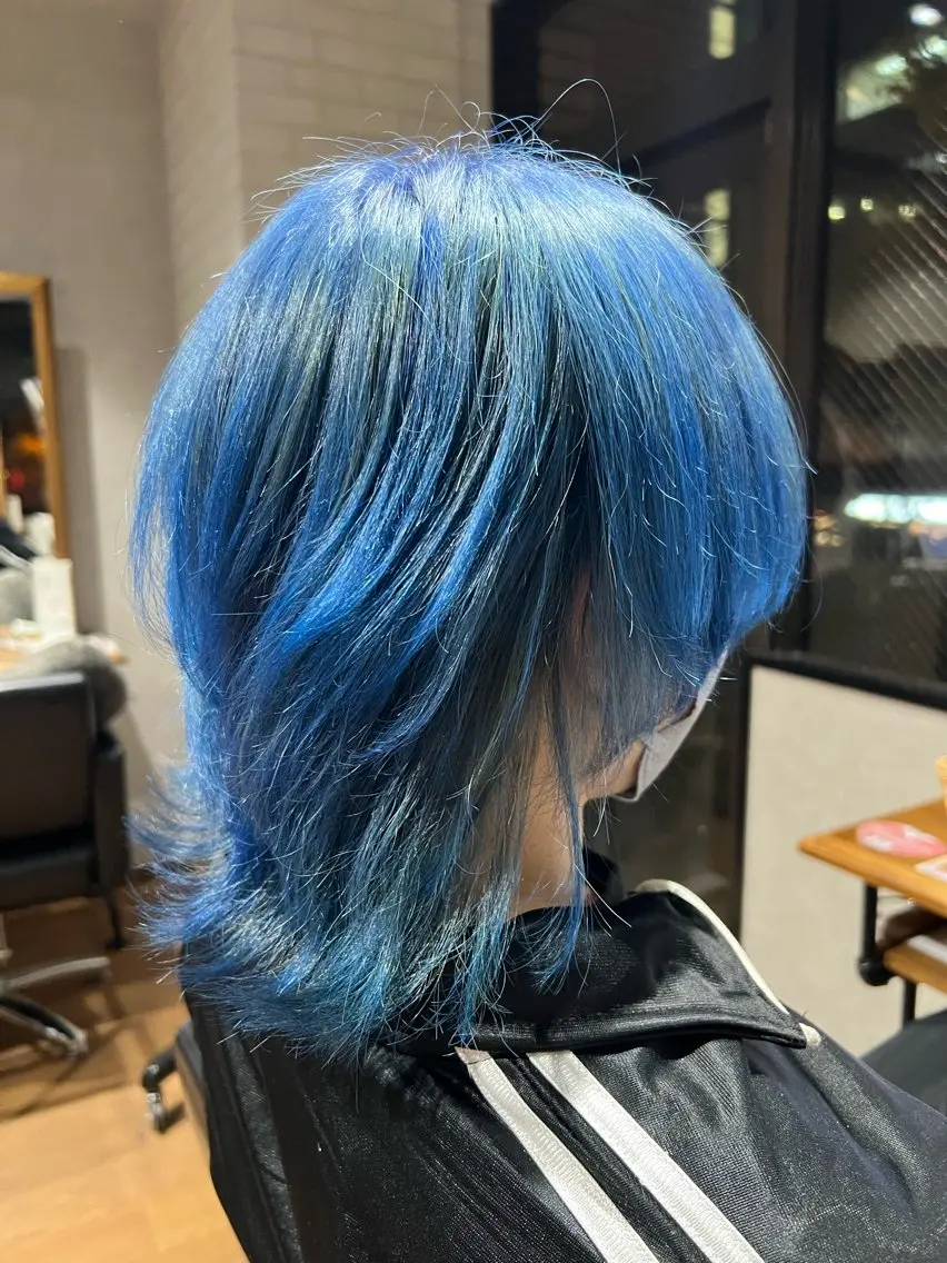 ミディアム カラー ブルーカラー ウルフカット カット ヘアカラー ✨ハイトーン カラー福岡拓也✨のヘアスタイル
