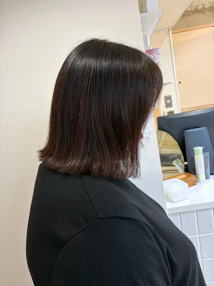 ショート 外ハネヘア UNBIRTHDAY いずみのヘアスタイル