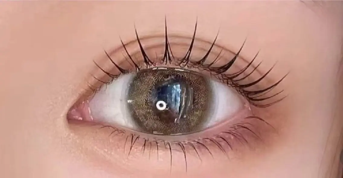 マツエク・マツパ パリジェンヌラッシュリフト Nail&Eye 💯MIKAのマツエク・マツパデザイン