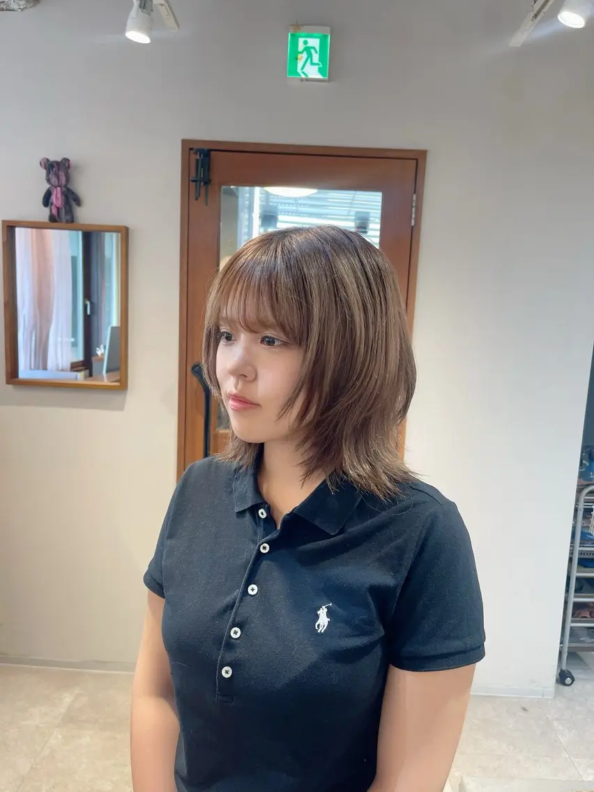 ミディアム カット EIGHT 濱田響のヘアスタイル
