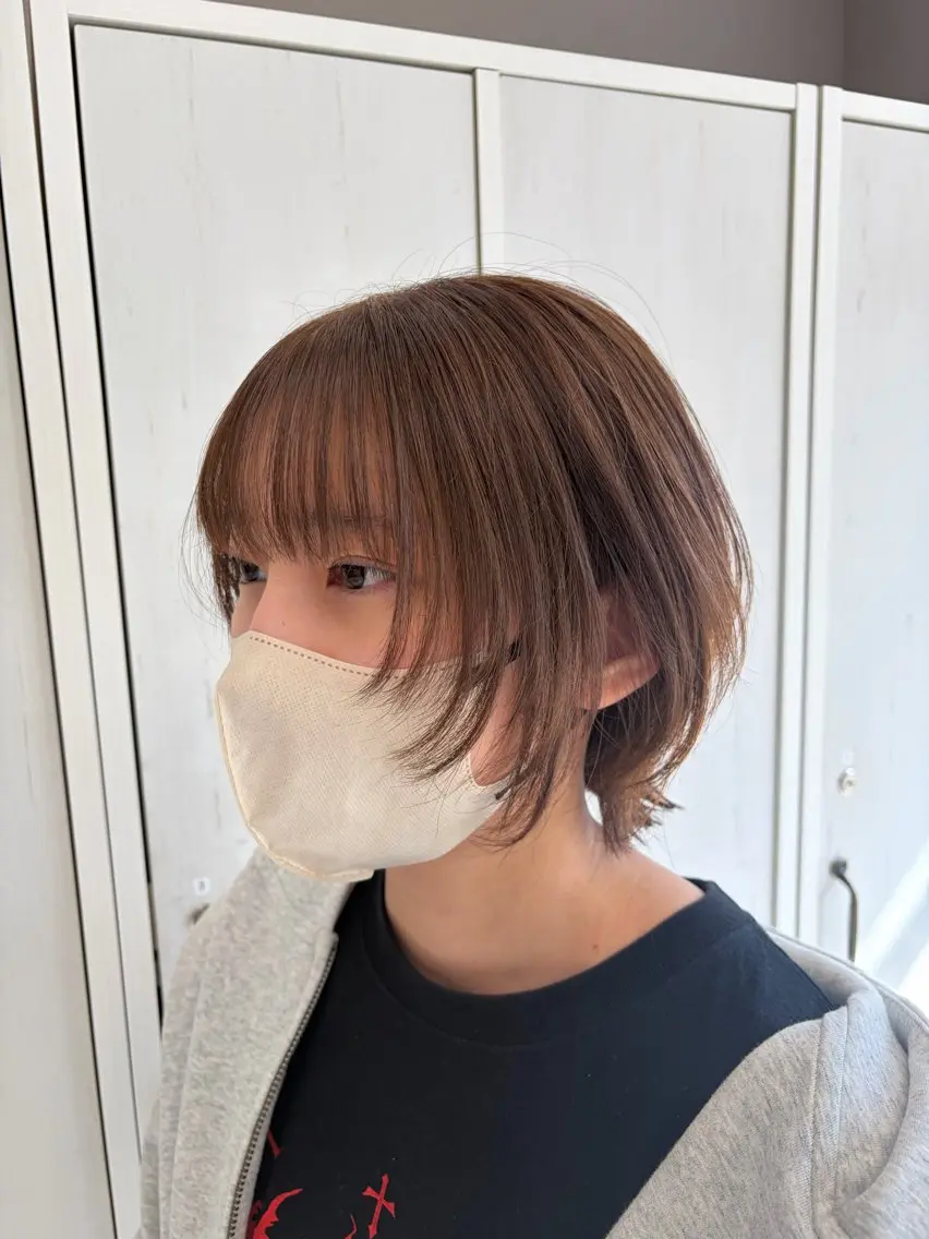ショート ショートレイヤー 顔周りカット レイヤーカット ショートヘア レイヤー/透けカラー ✨KANAのヘアスタイル